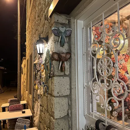 Hera Alacati Hotel *