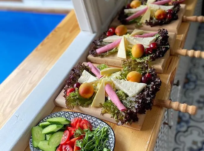 Hera Alacati Hotel *