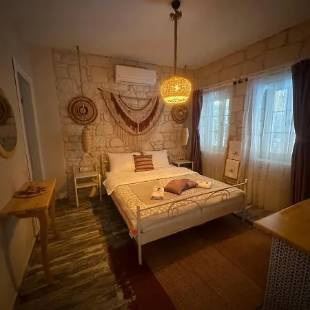 Hera Alacati Otel Çeşme