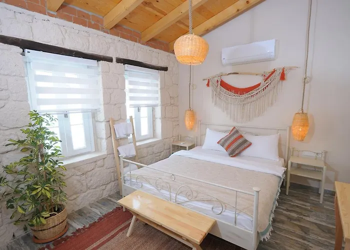 Hera Alacati Otel Çeşme